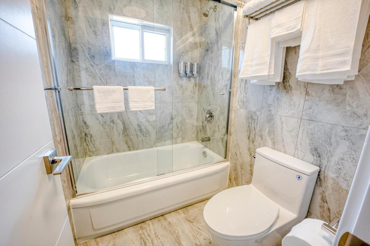 Harrison Grand Motel Harrison Hot Springs Εξωτερικό φωτογραφία