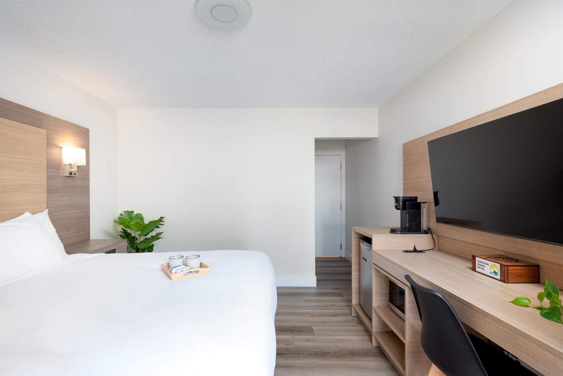 Harrison Grand Motel Harrison Hot Springs Εξωτερικό φωτογραφία