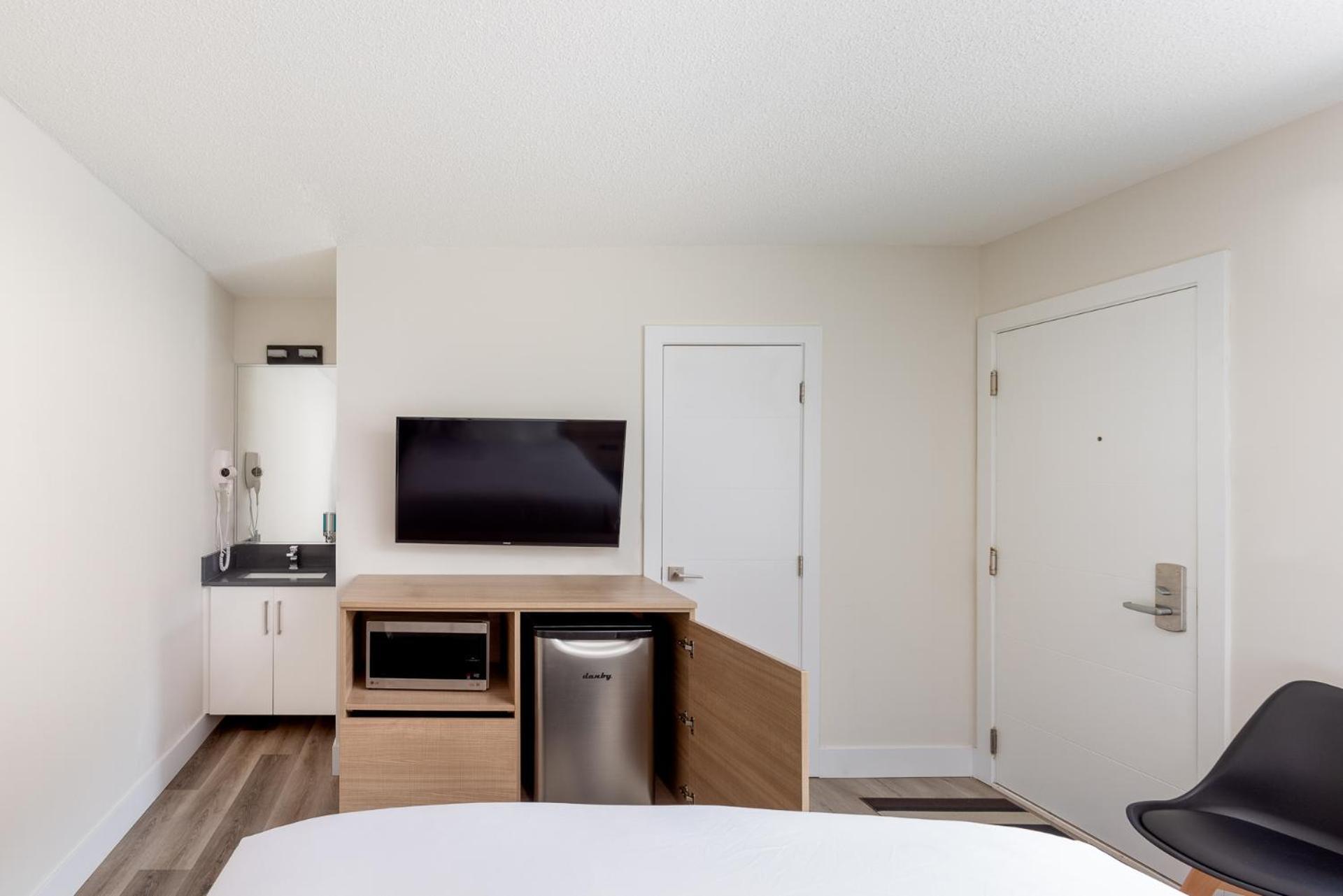 Harrison Grand Motel Harrison Hot Springs Εξωτερικό φωτογραφία